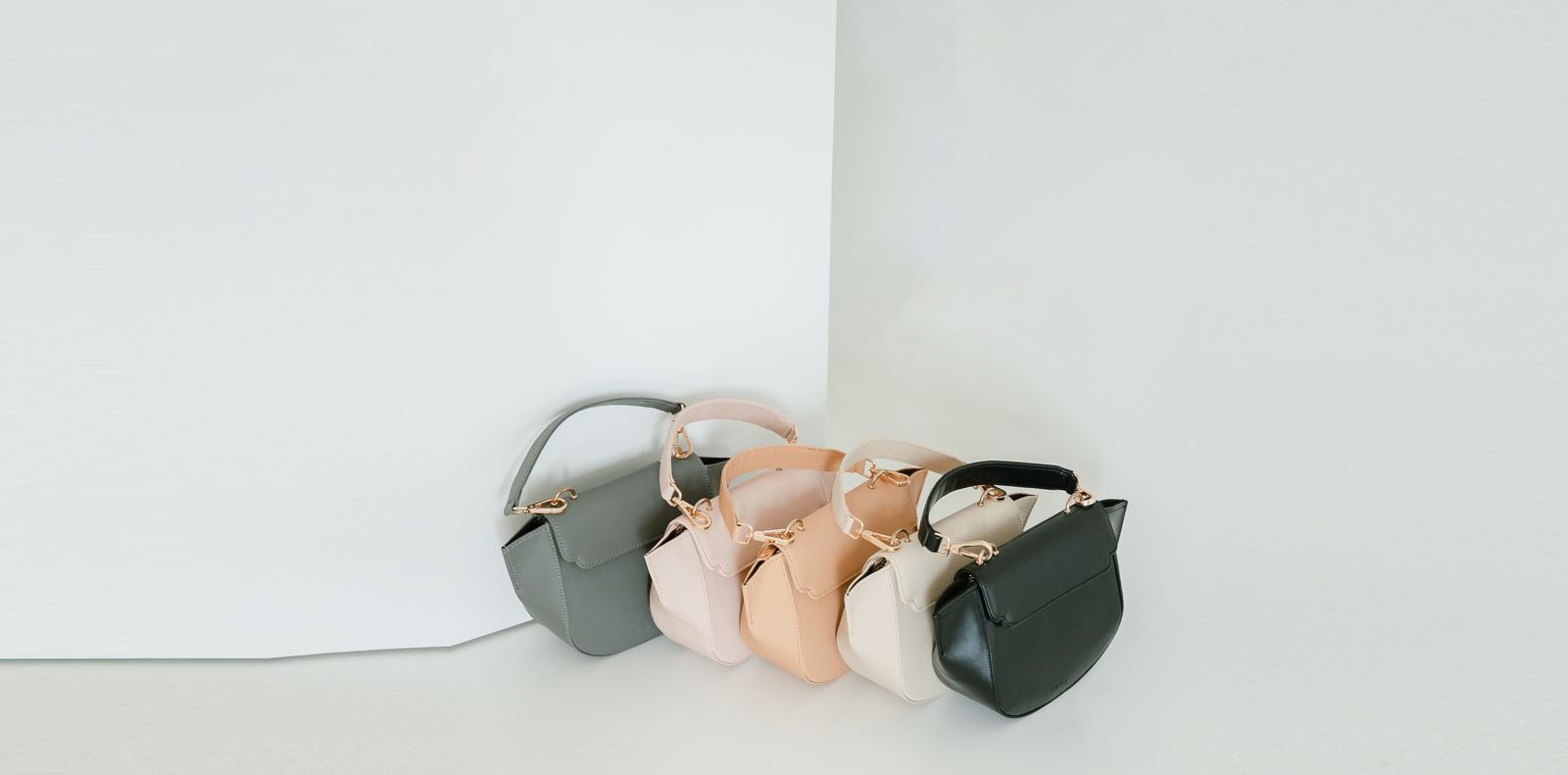 Fintava Signature Clutch view 2